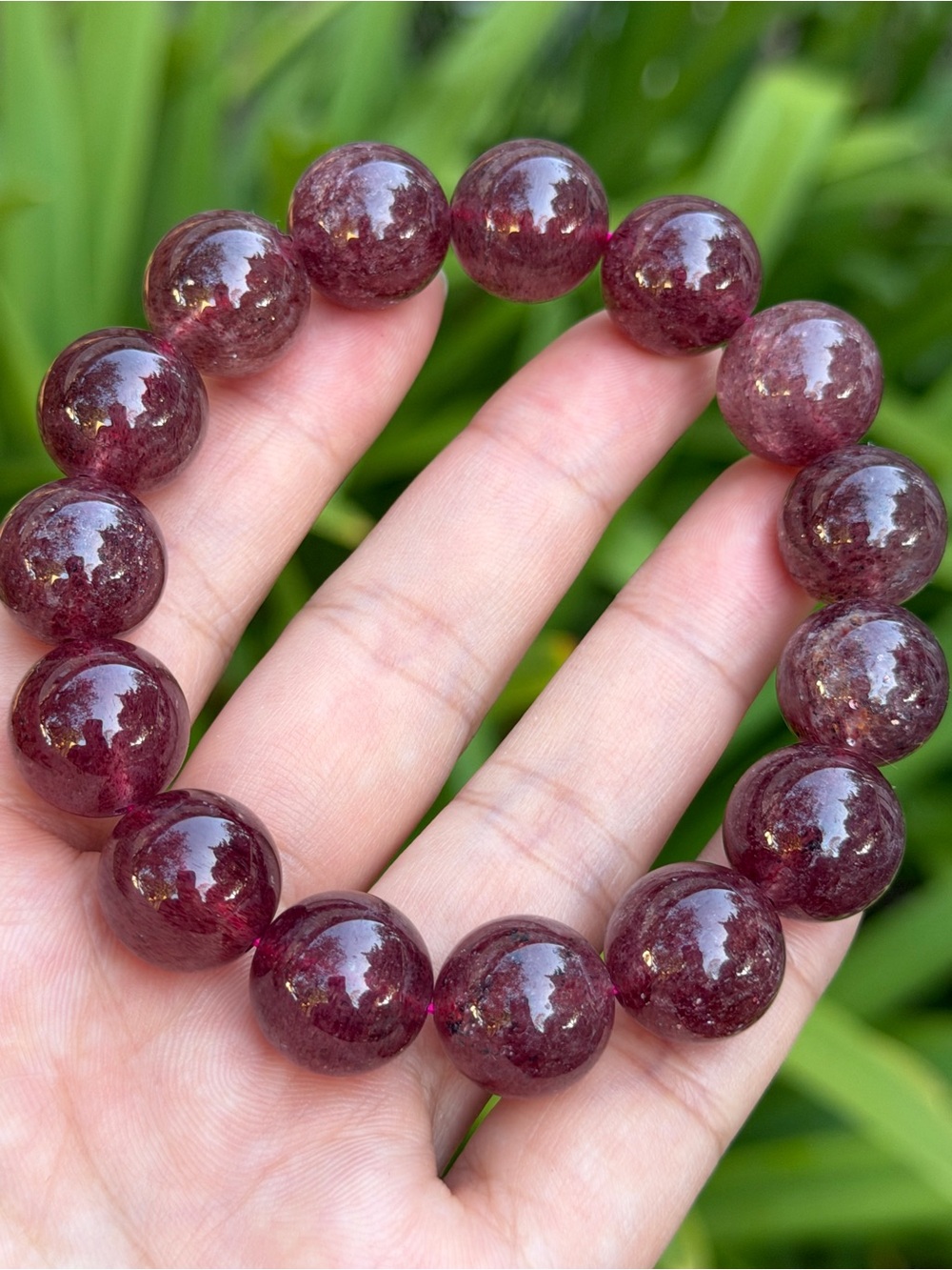 14.5mm Sparkling High Quality Dark Strawberry Quartz Bracelet 1970